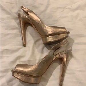 BCBG Rose Gold PeepToe size 6